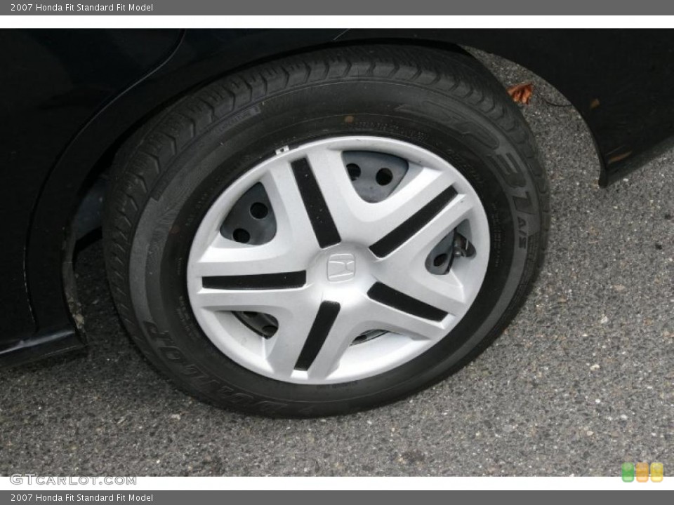 2007 Honda Fit  Wheel and Tire Photo #39055308