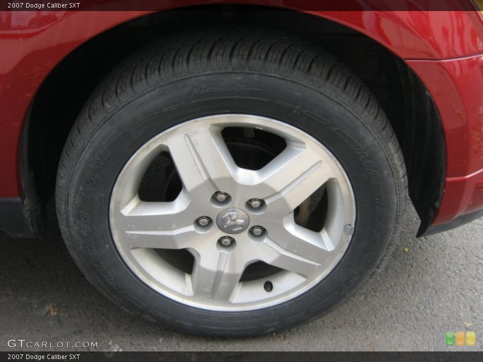 2007 Dodge Caliber SXT Wheel and Tire Photo #39066959