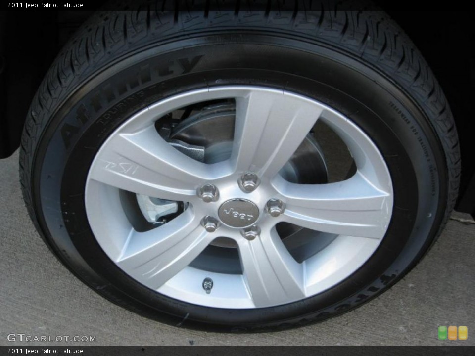 2011 Jeep Patriot Latitude Wheel and Tire Photo #39067615