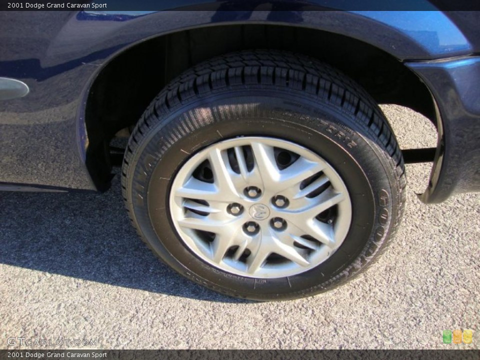2001 Dodge Grand Caravan Sport Wheel and Tire Photo #39071219