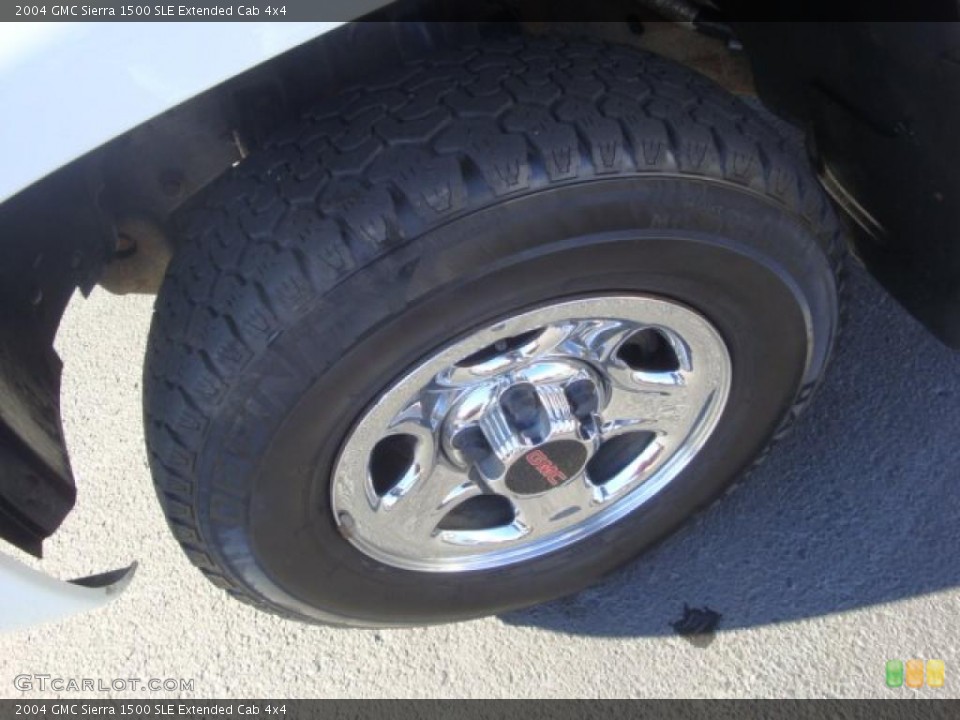 2004 GMC Sierra 1500 SLE Extended Cab 4x4 Wheel and Tire Photo #39083737