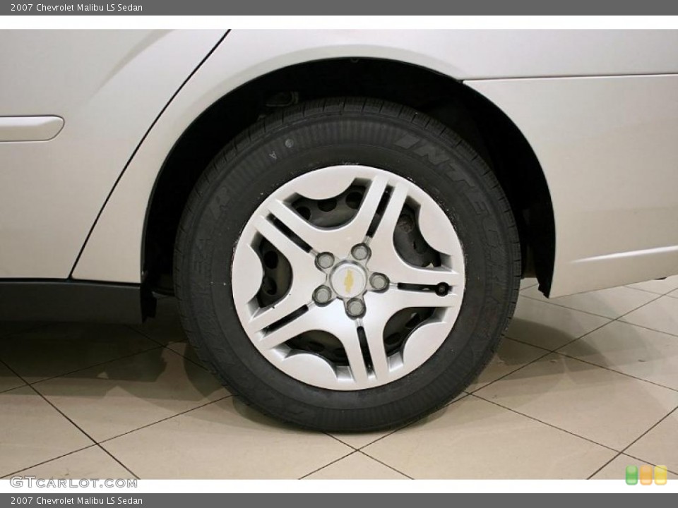 2007 Chevrolet Malibu LS Sedan Wheel and Tire Photo #39094102