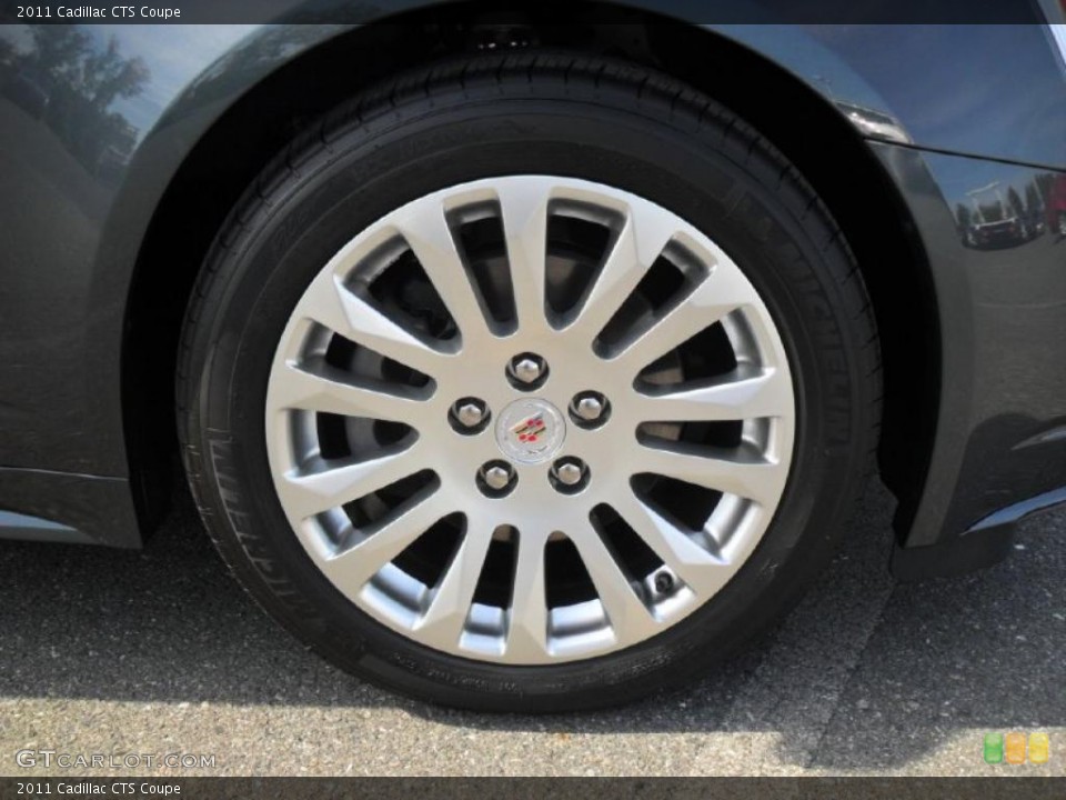 2011 Cadillac CTS Coupe Wheel and Tire Photo #39100662