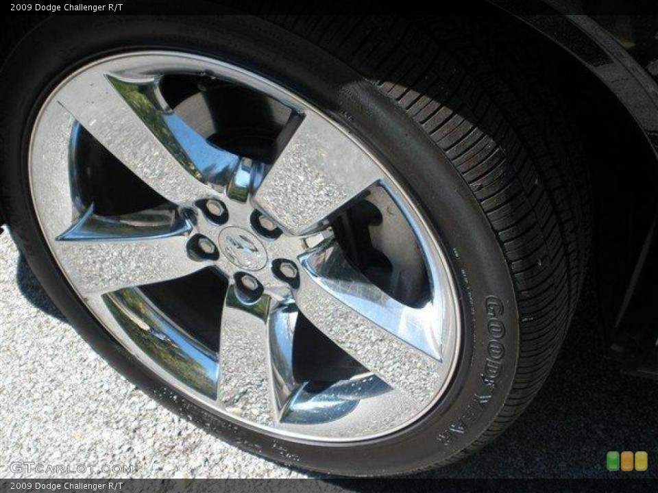 2009 Dodge Challenger R/T Wheel and Tire Photo #39100830