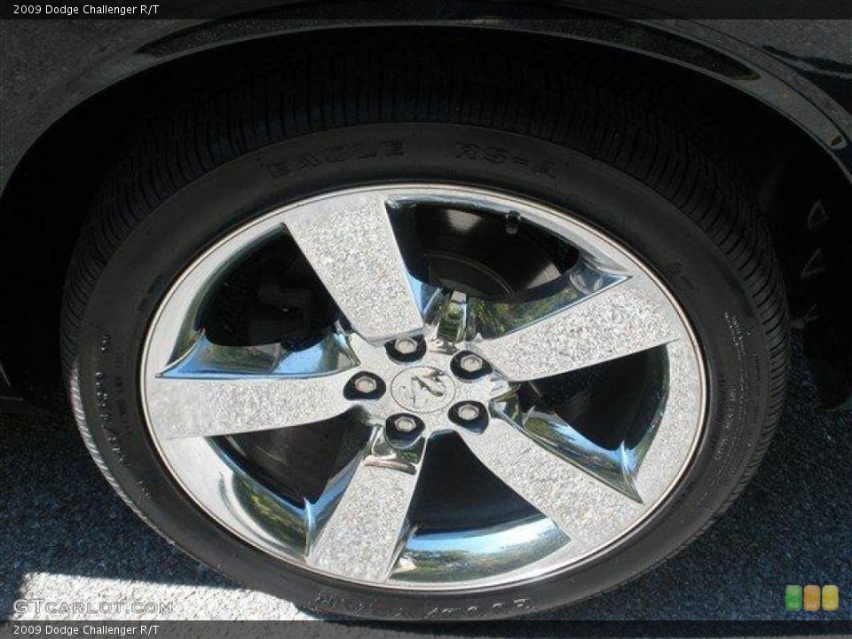 2009 Dodge Challenger R/T Wheel and Tire Photo #39100850