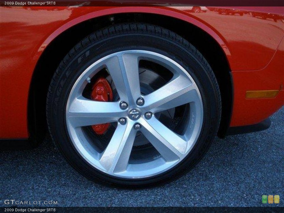 2009 Dodge Challenger SRT8 Wheel and Tire Photo #39113888