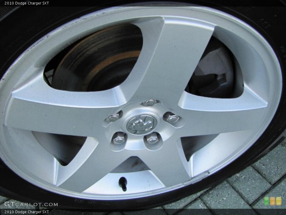 2010 Dodge Charger SXT Wheel and Tire Photo #39115529