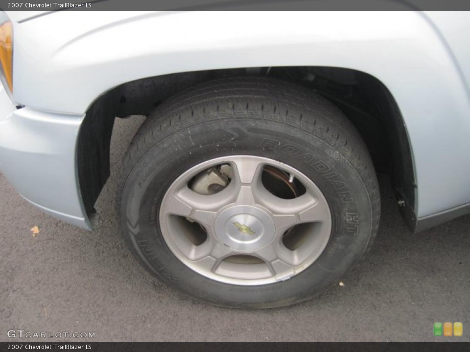 2007 Chevrolet TrailBlazer LS Wheel and Tire Photo #39122684