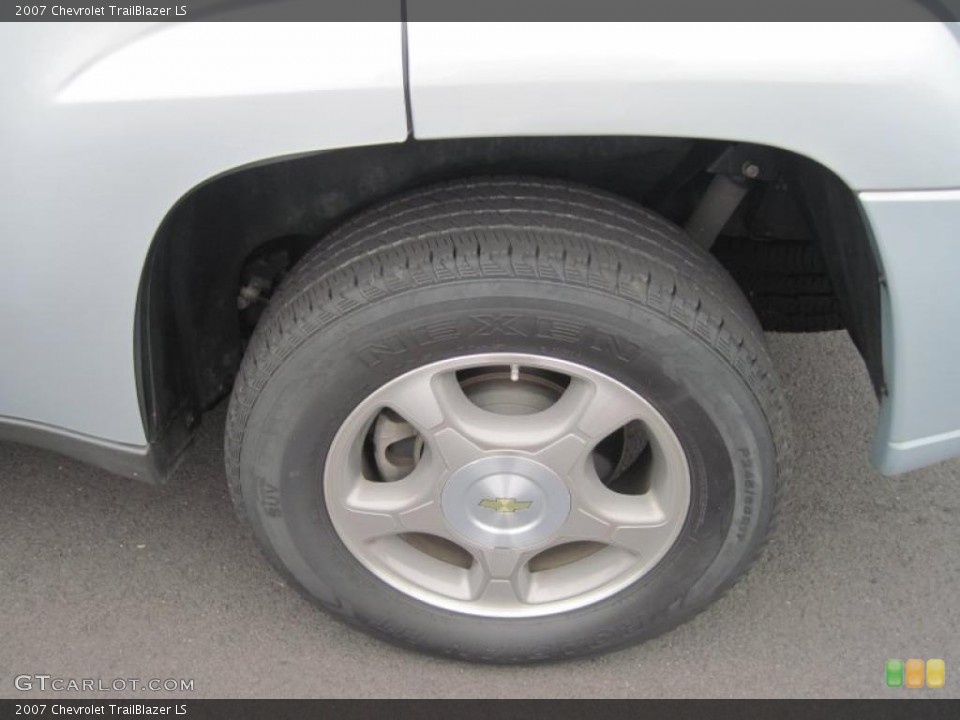 2007 Chevrolet TrailBlazer LS Wheel and Tire Photo #39122688