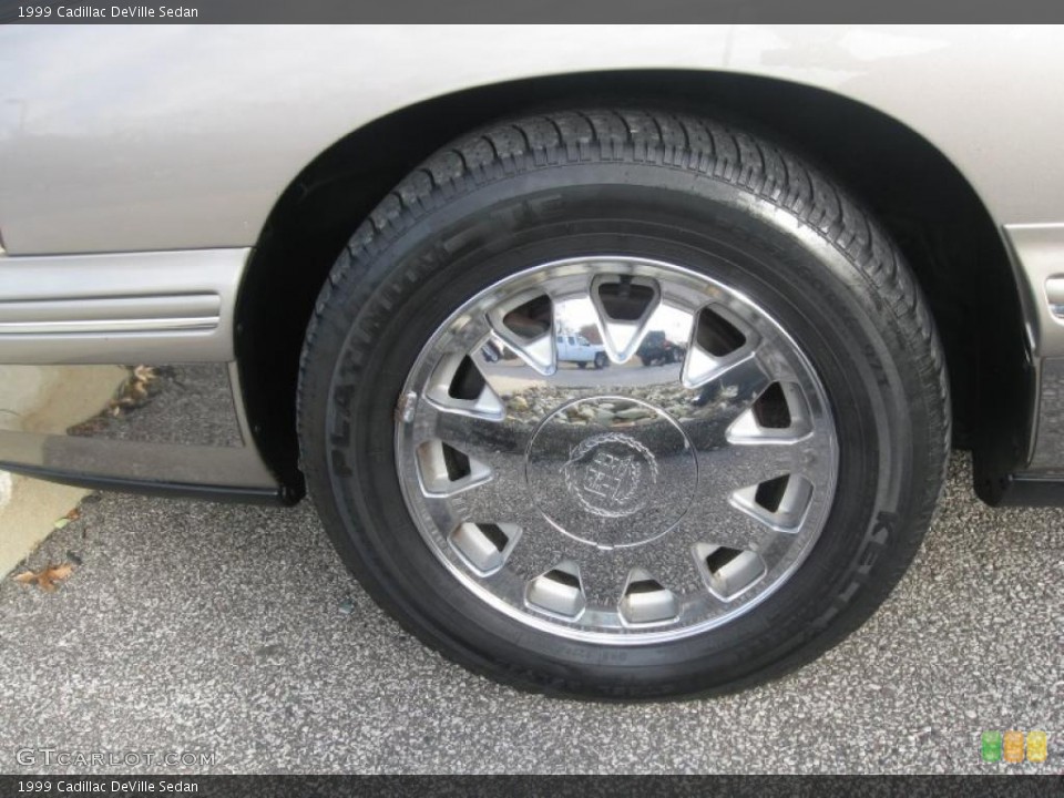 1999 Cadillac DeVille Sedan Wheel and Tire Photo #39156625