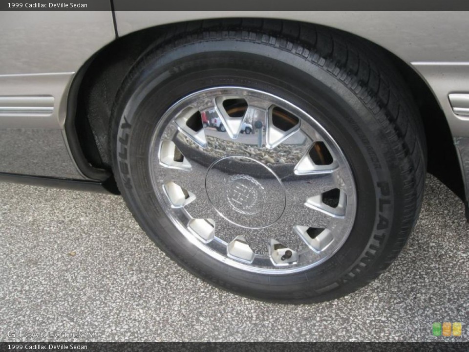 1999 Cadillac DeVille Sedan Wheel and Tire Photo #39156641