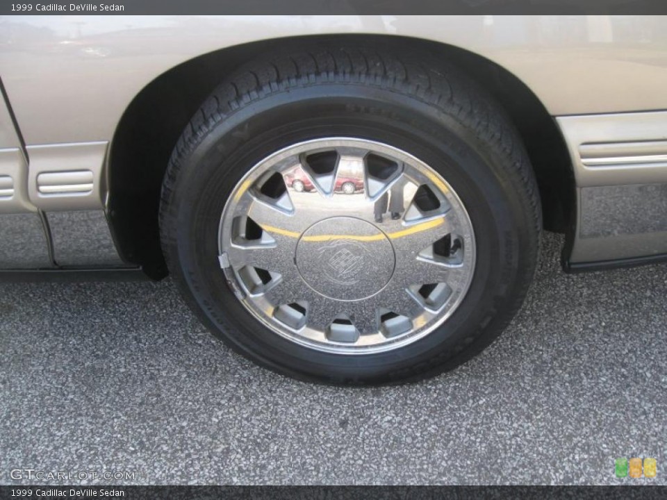 1999 Cadillac DeVille Sedan Wheel and Tire Photo #39156673