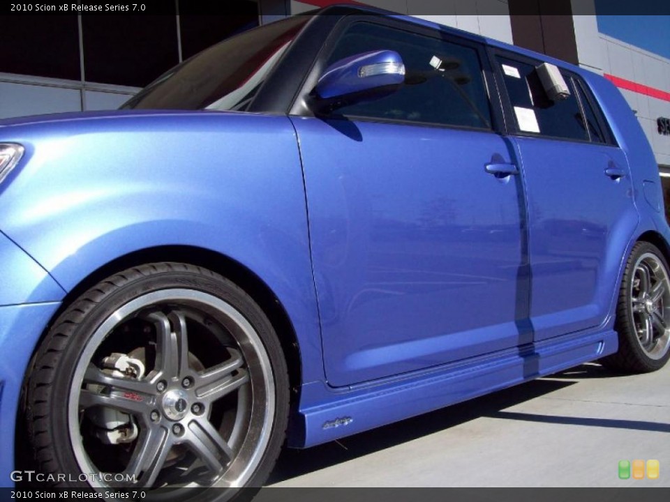 2010 Scion xB Custom Wheel and Tire Photo #39163510