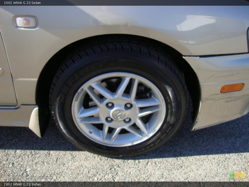 2002 Infiniti G 20 Sedan Wheel and Tire Photo #39183135