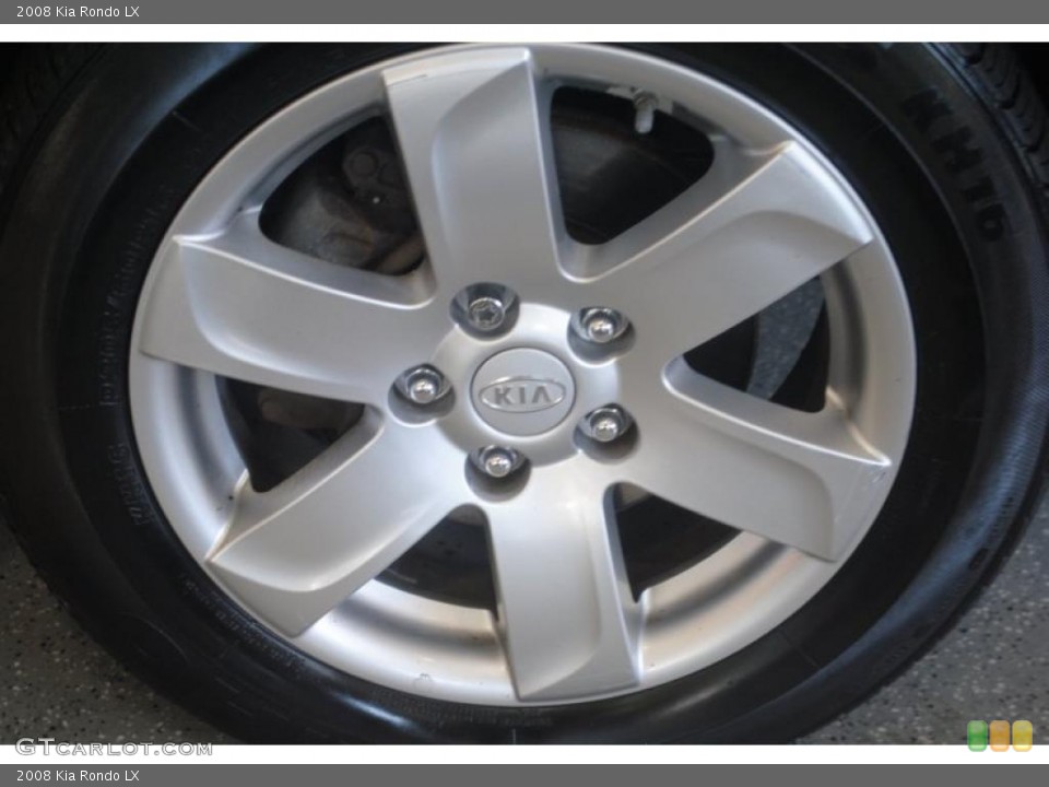2008 Kia Rondo LX Wheel and Tire Photo #39202551