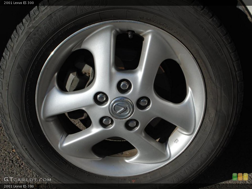 2001 Lexus ES 300 Wheel and Tire Photo #39206962