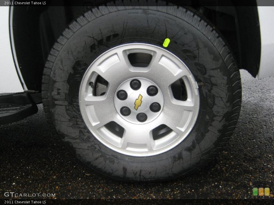 2011 Chevrolet Tahoe LS Wheel and Tire Photo #39210630