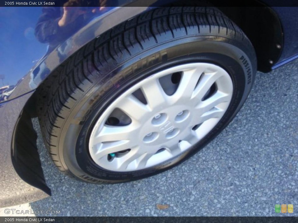 2005 Honda Civic LX Sedan Wheel and Tire Photo #39223662