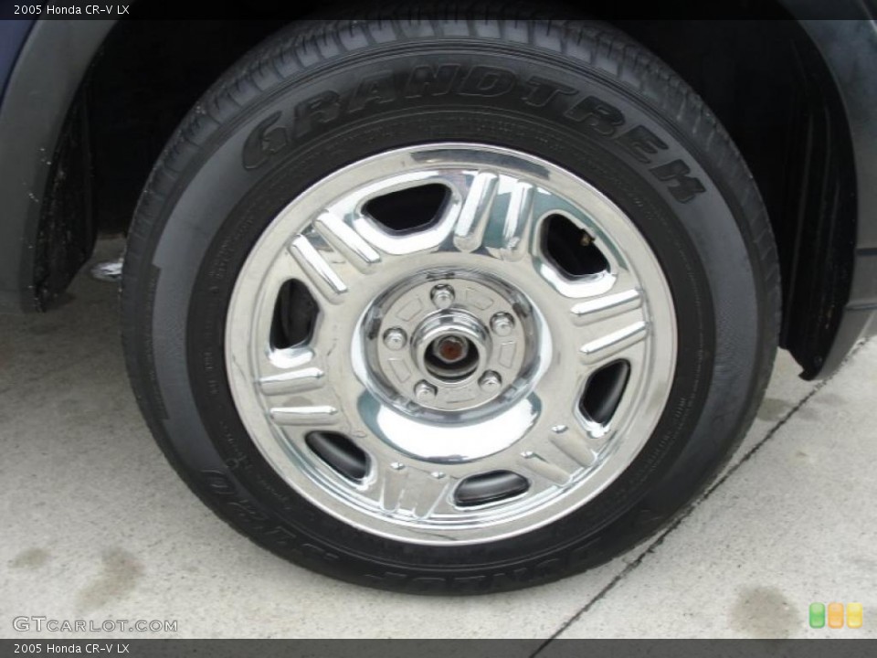 2005 Honda CR-V LX Wheel and Tire Photo #39230386