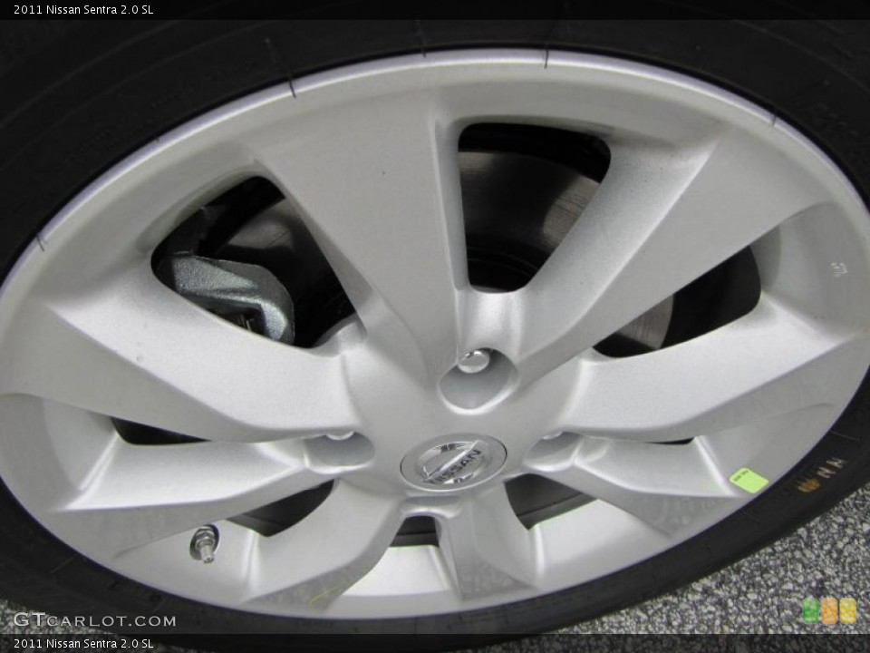 2011 Nissan Sentra 2.0 SL Wheel and Tire Photo #39250284