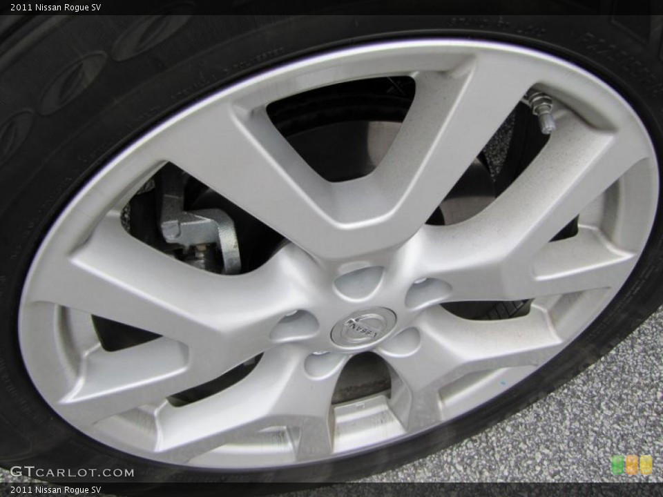2011 Nissan Rogue SV Wheel and Tire Photo #39251196