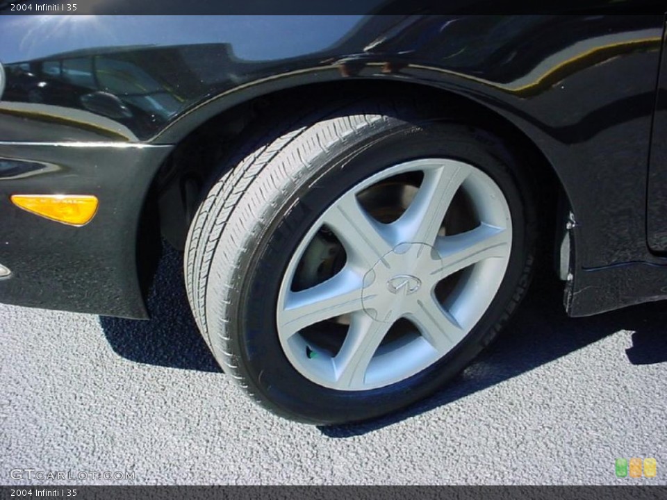 2004 Infiniti I 35 Wheel and Tire Photo #39254506