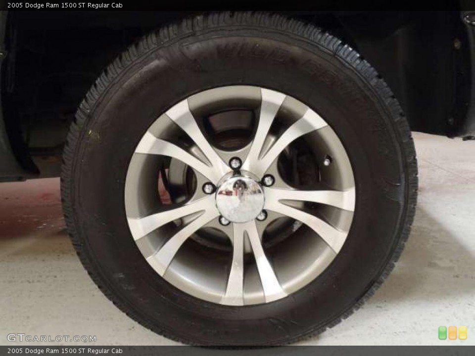 2005 Dodge Ram 1500 Custom Wheel and Tire Photo #39260147