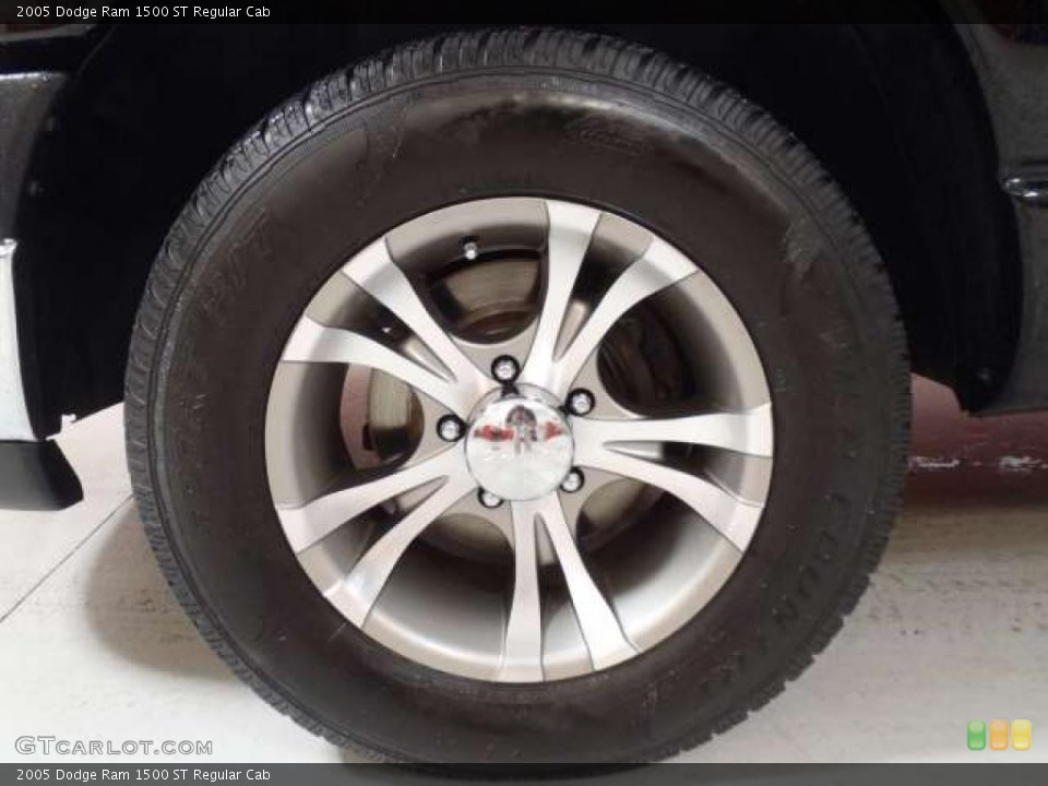 2005 Dodge Ram 1500 Custom Wheel and Tire Photo #39260163