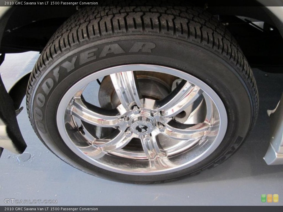 2010 GMC Savana Van Custom Wheel and Tire Photo #39271432