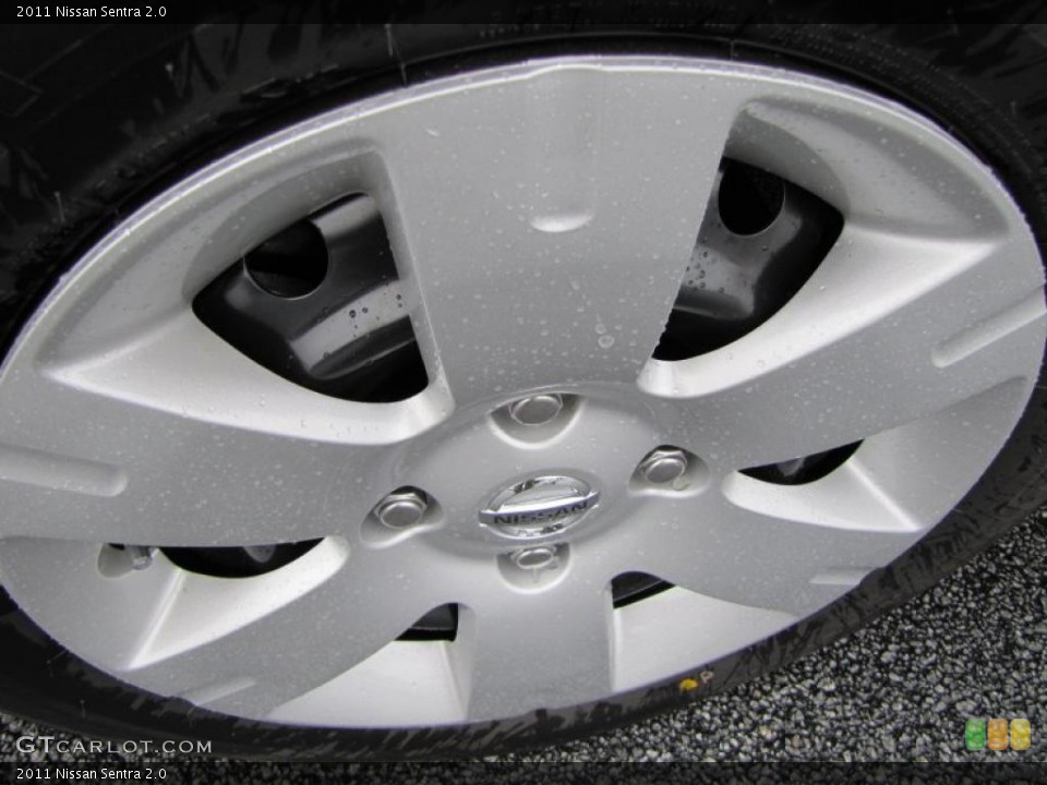 2011 Nissan Sentra 2.0 Wheel and Tire Photo #39288775