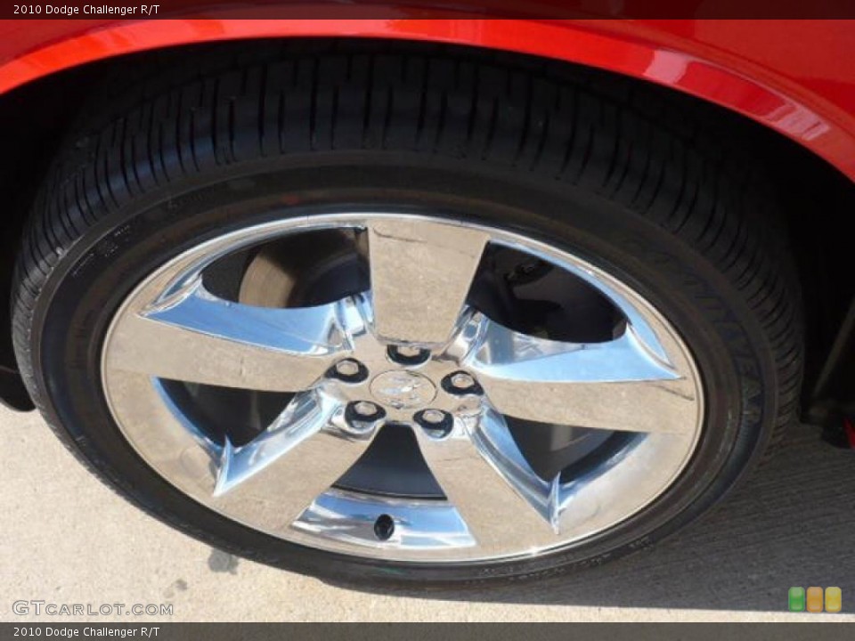 2010 Dodge Challenger R/T Wheel and Tire Photo #39303273