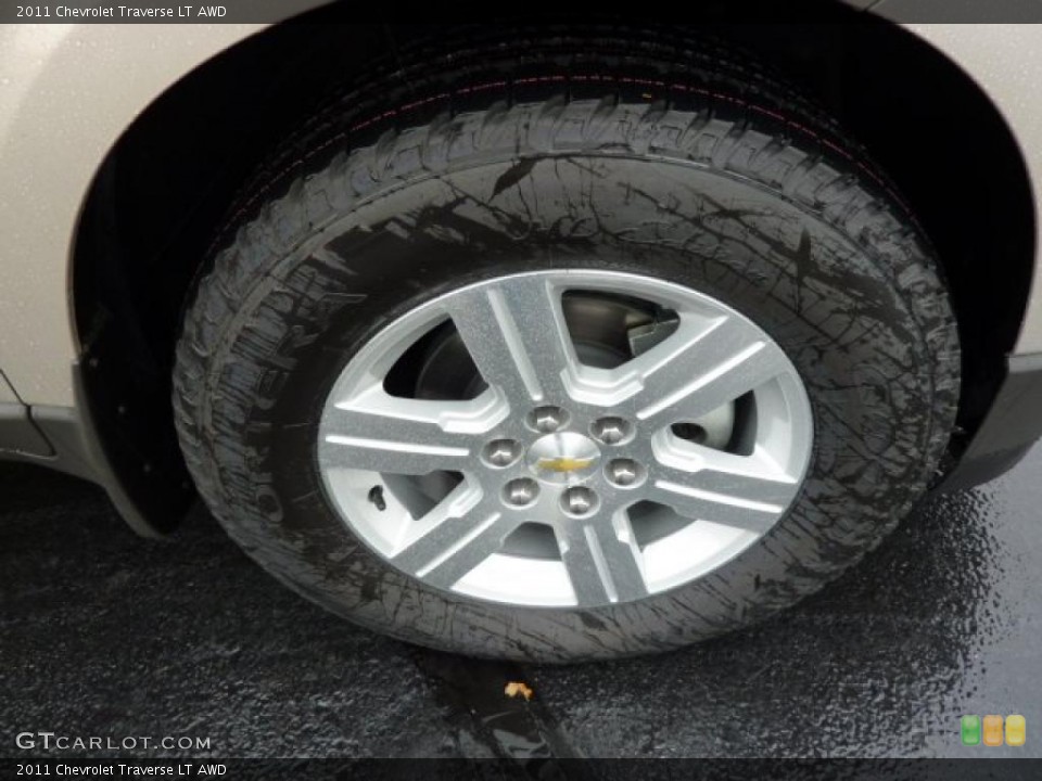 2011 Chevrolet Traverse LT AWD Wheel and Tire Photo #39308574