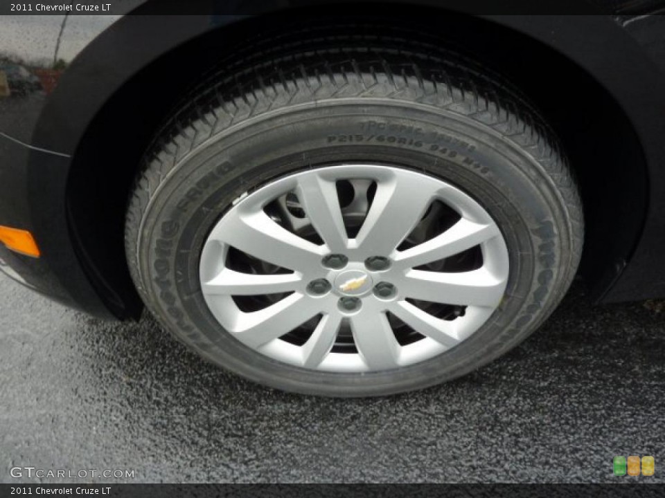 2011 Chevrolet Cruze LT Wheel and Tire Photo #39309789