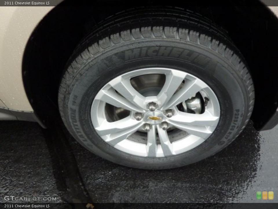 2011 Chevrolet Equinox LS Wheel and Tire Photo #39311013