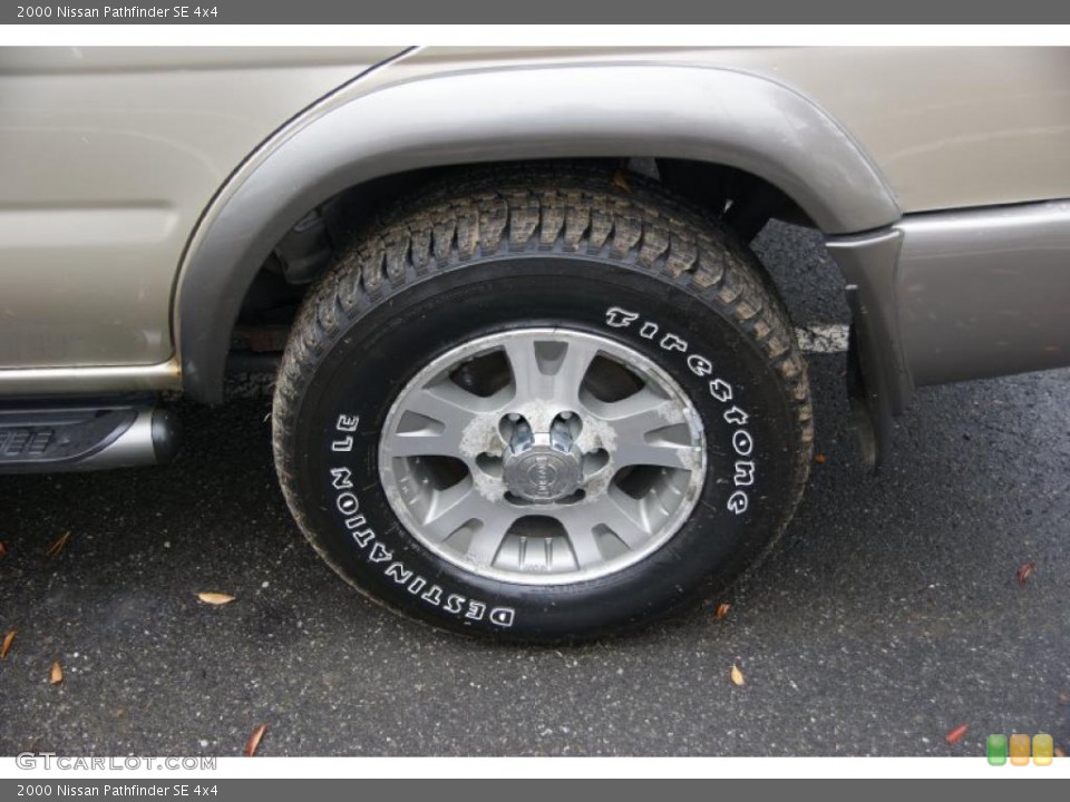 2000 Nissan Pathfinder SE 4x4 Wheel and Tire Photo #39329584