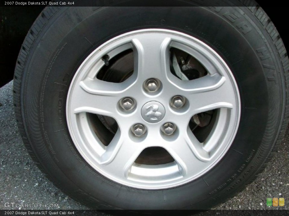 2007 Dodge Dakota SLT Quad Cab 4x4 Wheel and Tire Photo #39330904