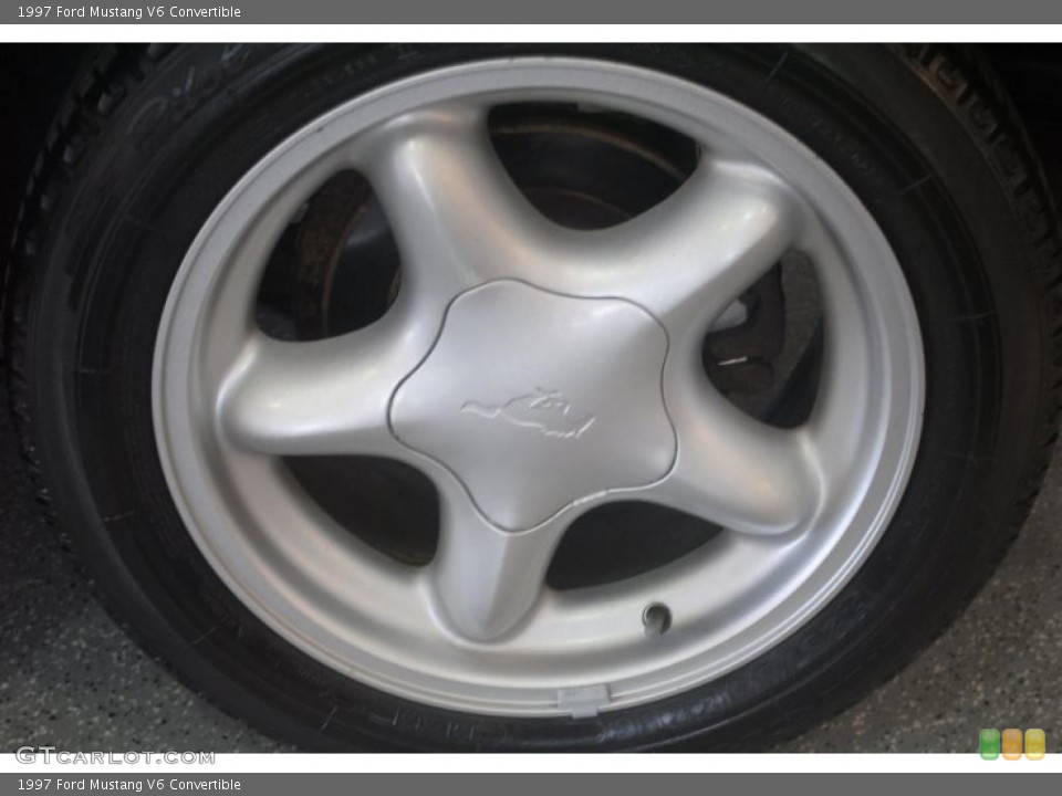 1997 Ford Mustang V6 Convertible Wheel and Tire Photo #39349456