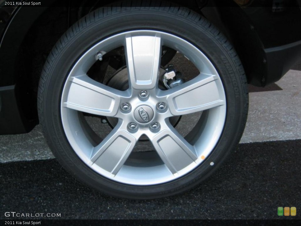 2011 Kia Soul Sport Wheel and Tire Photo #39358640