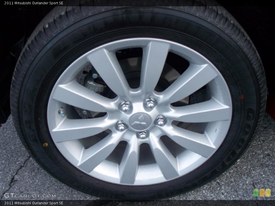 2011 Mitsubishi Outlander Sport SE Wheel and Tire Photo #39365460