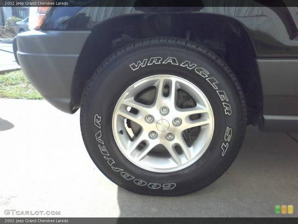 2002 Jeep Grand Cherokee Laredo Wheel and Tire Photo #39389213