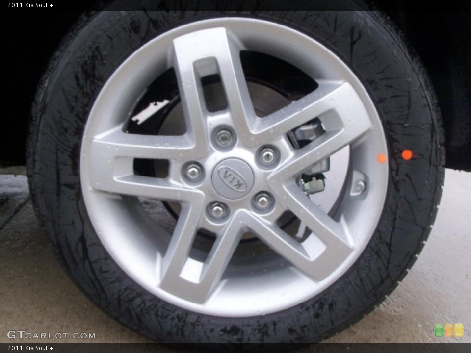 2011 Kia Soul + Wheel and Tire Photo #39407105