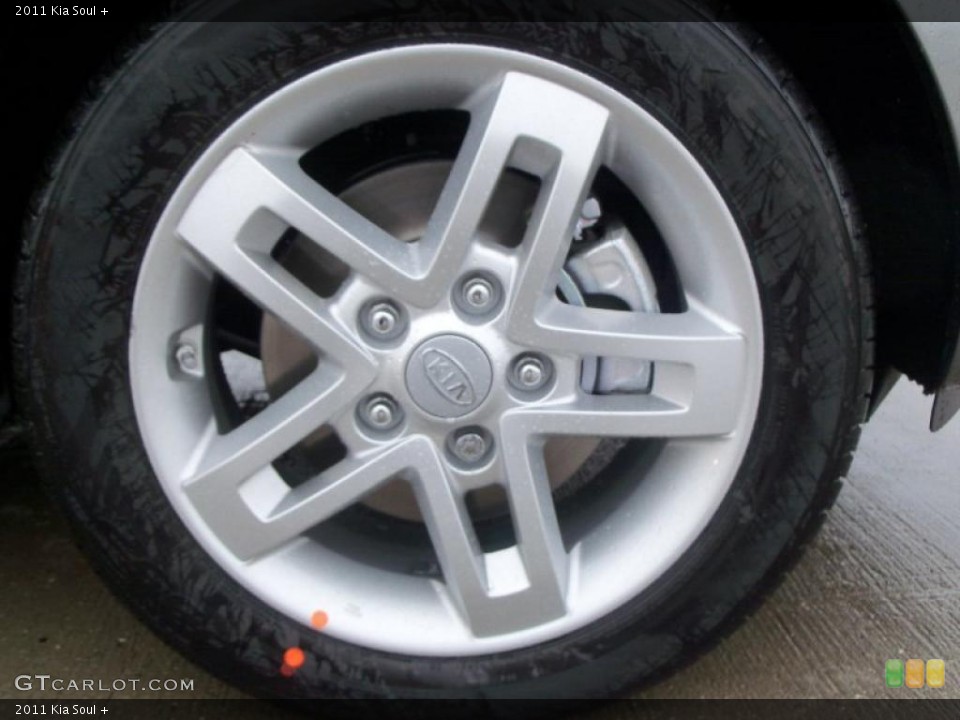 2011 Kia Soul + Wheel and Tire Photo #39407137