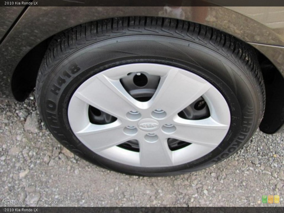 2010 Kia Rondo LX Wheel and Tire Photo #39407389