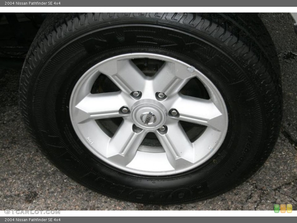 2004 Nissan Pathfinder SE 4x4 Wheel and Tire Photo #39428370