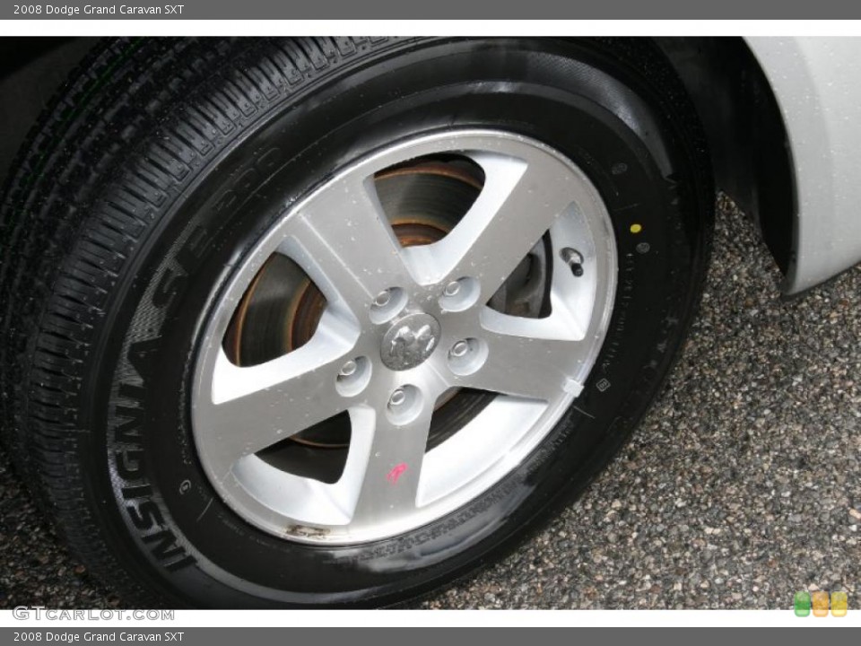 2008 Dodge Grand Caravan SXT Wheel and Tire Photo #39429686