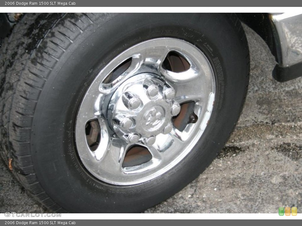 2006 Dodge Ram 1500 SLT Mega Cab Wheel and Tire Photo #39430002