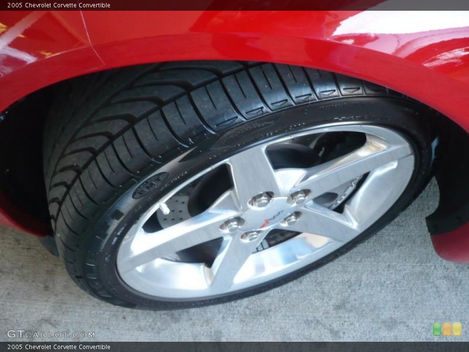 2005 Chevrolet Corvette Convertible Wheel and Tire Photo #39430254