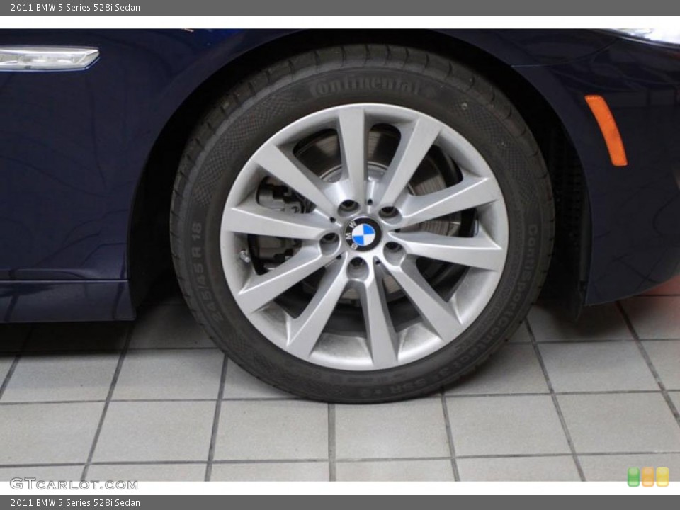 2011 BMW 5 Series 528i Sedan Wheel and Tire Photo #39476242