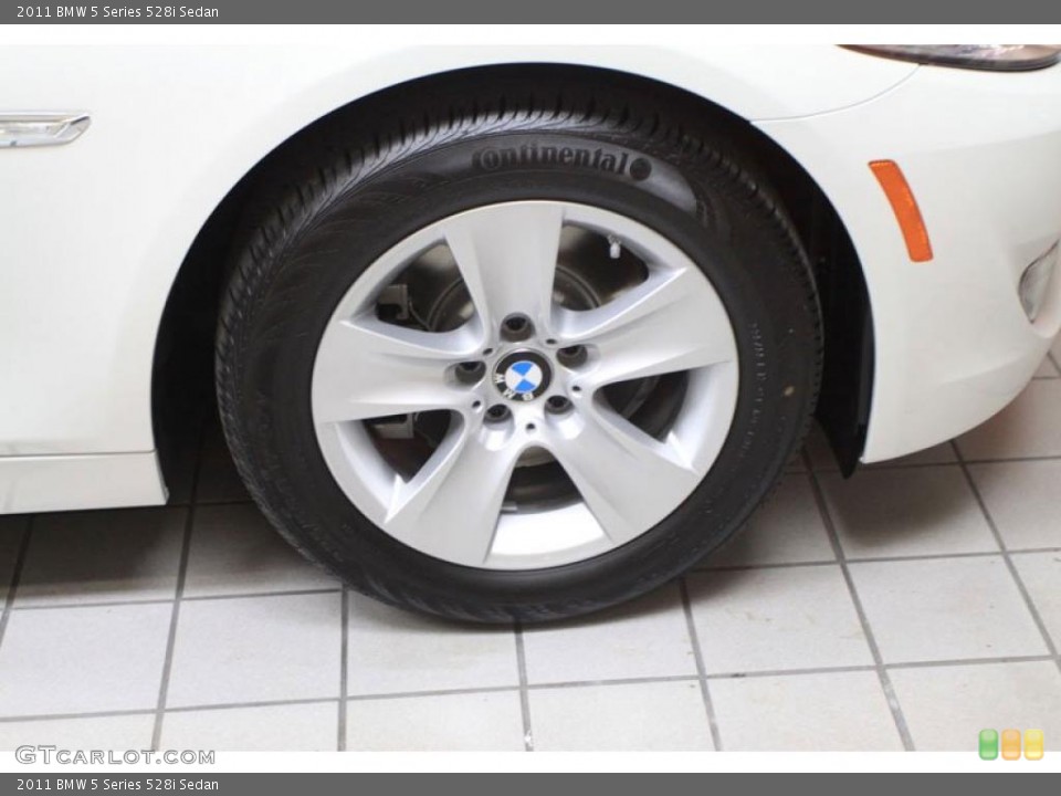2011 BMW 5 Series 528i Sedan Wheel and Tire Photo #39480118