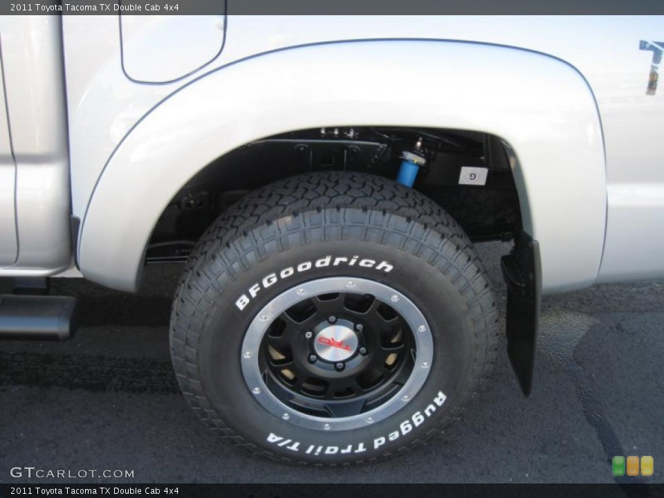 2011 Toyota Tacoma Custom Wheel and Tire Photo #39488800